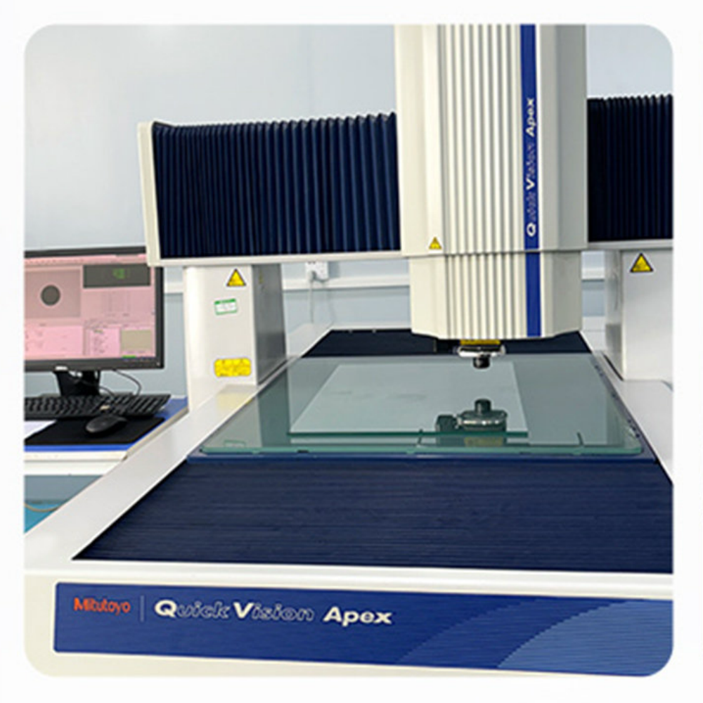 mitutoyo quick vision apex – 2d video measuring system used for dimensional verification of calibvision targets